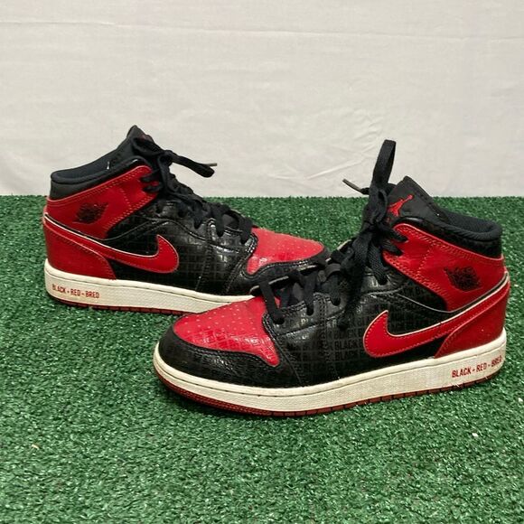 Nike Air Jordan 1 Mid Bred boys size 6.5Y (OKPM-06-005) - Picture 1 of 12